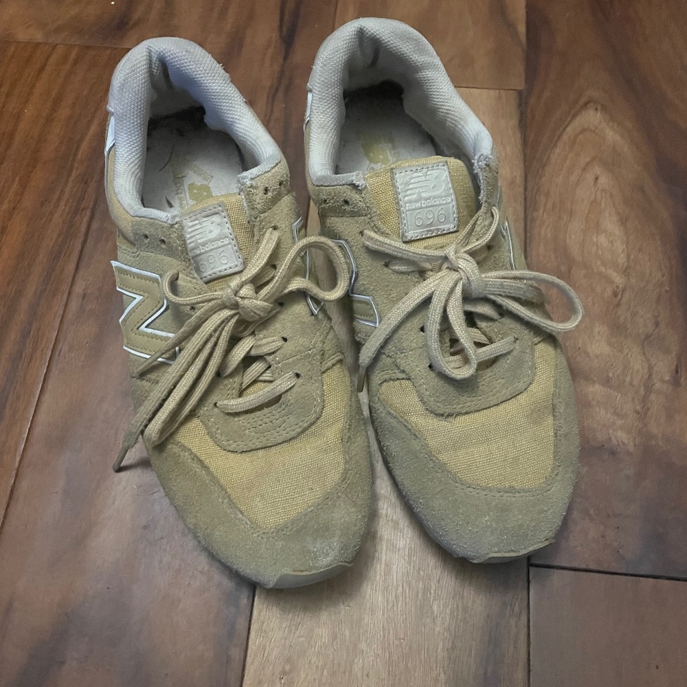 New Balance Sneakers